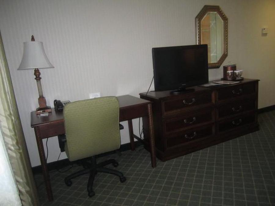 Clarion Hotel & Suites Hamden-New Haven Екстериор снимка